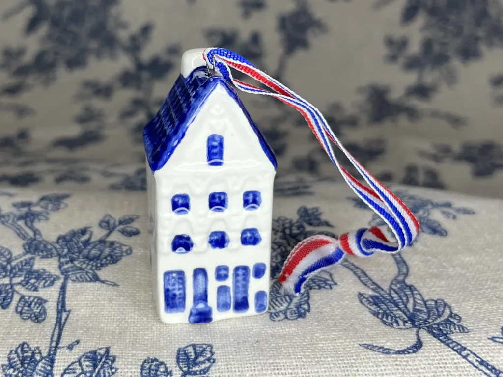 Mini Canal House - Model A