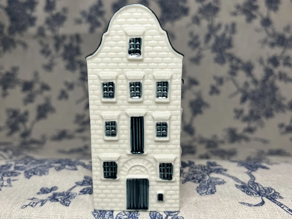 KLM House - 79